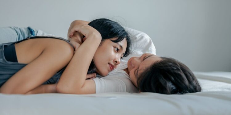 Psychologist Reveals 5 Habits That Healthy Couples Share for Lasting Love