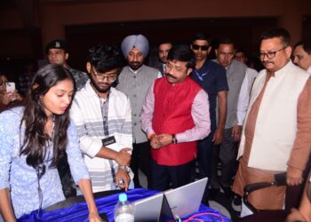 Industrial Development Minister Nandi Praises Chandigarh University, UP Efforts