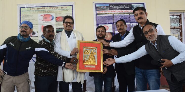 Journalists Pledge to Donate Their Eyes