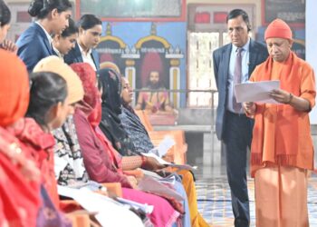 Housing will be arranged for the needy and proper treatment ensured for the sick: Chief Minister Yogi Adityanath