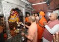Chief Minister offers Prayers at ‘Kashi Kotwal’ and Baba Vishwanath