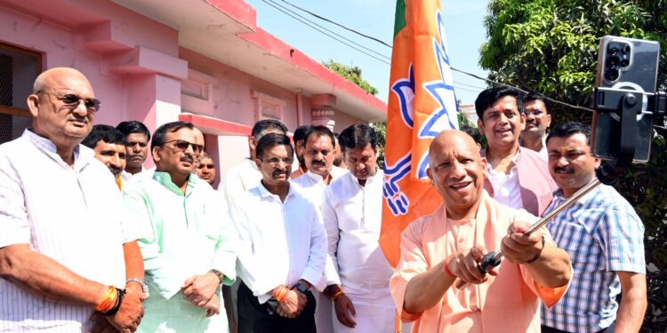 Chief Minister hoists Party Flag at Gorakhnath Temple on BJP Foundation Day