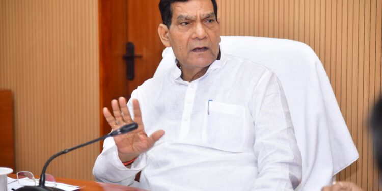 Minister A.K. Sharma Reviews Preparations for Uninterrupted Power Supply During Summer