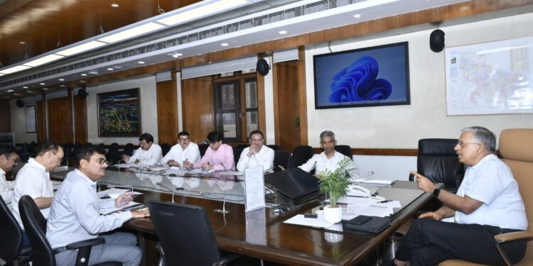 Chief Secretary Reviews Fertilizer Supply and Distribution System