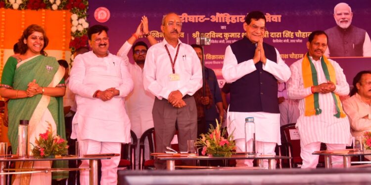 Minister A.K. Sharma Efforts Bring Major Railway Gift to Mau