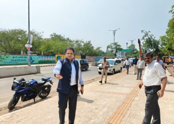 Surprise Inspection by Municipal Commissioner Speeds Up Civic Work in Ghaziabad