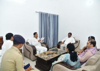 Minister A.K. Sharma Reviews Disaster Preparedness and Urban Arrangements in Jaunpur