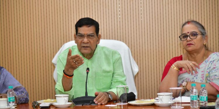 Creating A Clean City is Not Just the Responsibility of the Municipal Corporation, but of the Entire Society: Mantri A.K. Sharma