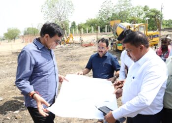Green Development and Waterlogging-Free Lucknow: Minister A.K. Sharma Inspects Multiple Development Projects