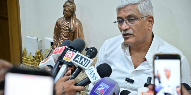 Rahul Gandhi Turns Every Issue into a Political Event; People No Longer Take Him Seriously: Shekhawat