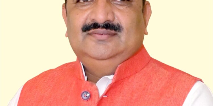 Minister Dinesh Pratap Singh Reviews Preparations for UP Mango Festival 2026