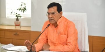 Minister A.K. Sharma Takes Tough Stand Against Mafia Activities and Illegal Extortion in Mau