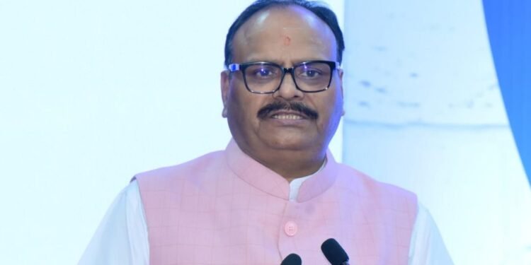 Health Department on Alert Over Seasonal and Viral Fever: Brajesh Pathak