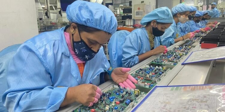 Women Workers’ Safety: ‘One-Stop Centres’ Established in Gulf Countries
