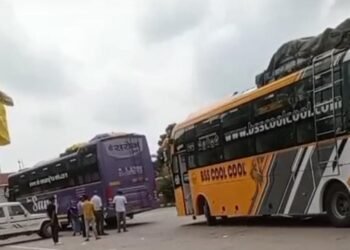 Corruption Allegations Against GST Officer in Mirzapur, Questions Raised Over Action Against Sleeper Buses