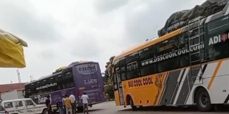 Corruption Allegations Against GST Officer in Mirzapur, Questions Raised Over Action Against Sleeper Buses