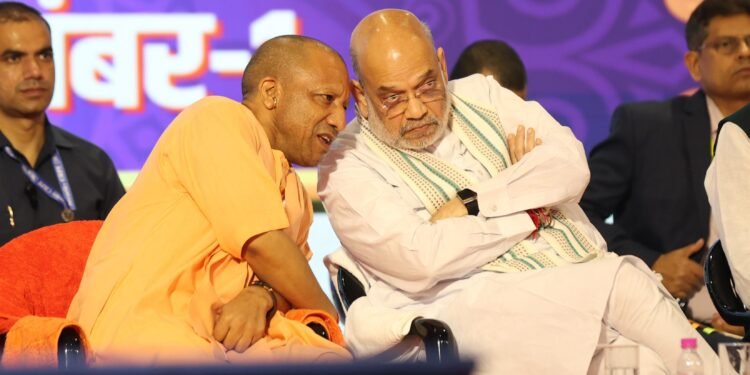 Amit Shah Says: “SP-BSP Regime Saw Industries Making Country-Made Pistols and Bombs