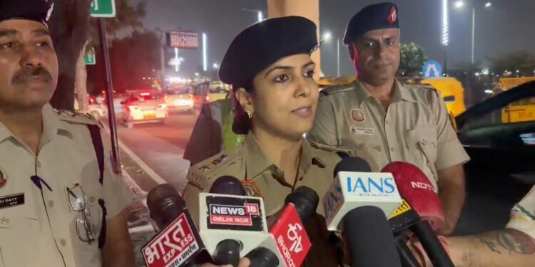 Delhi Traffic Police Intensifies Evening Patrol to Curb Traffic Violations and Road Accidents