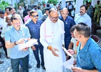 Deputy CM Brajesh Pathak Hears Public Grievances, Directs Officials To Ensure Swift Redressal